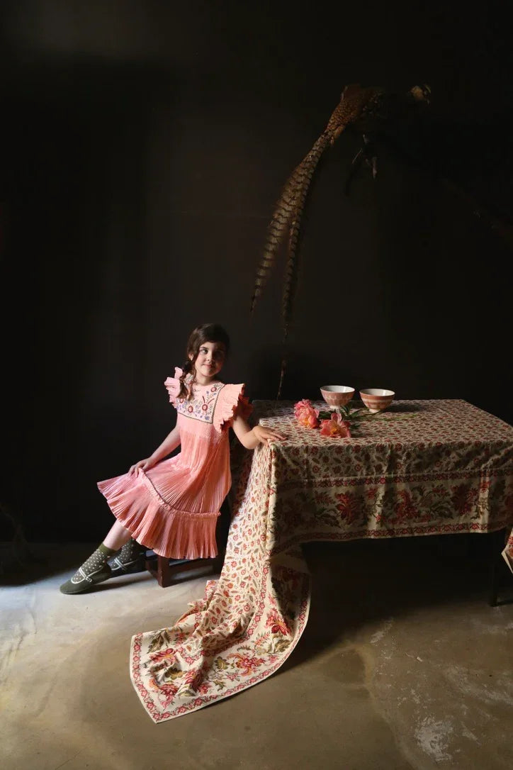 Robe brodée taffetas plissé rose