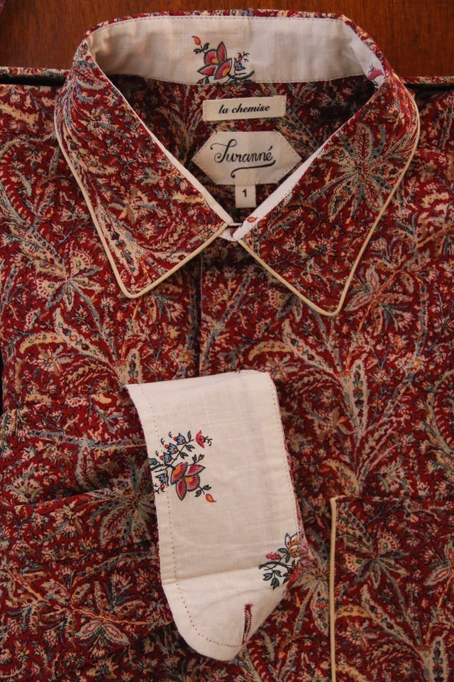 Shirt with red cashmere print in its matching box
