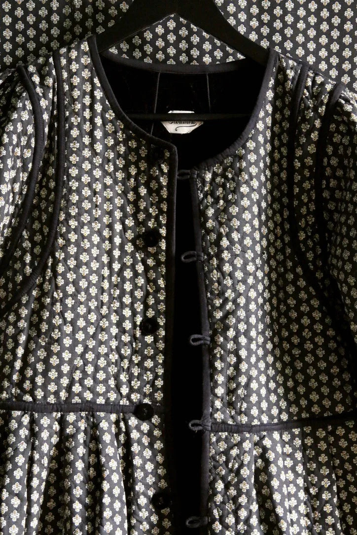 Robe manteau matelassé réversible, velour noir / imprimé Provençal noir