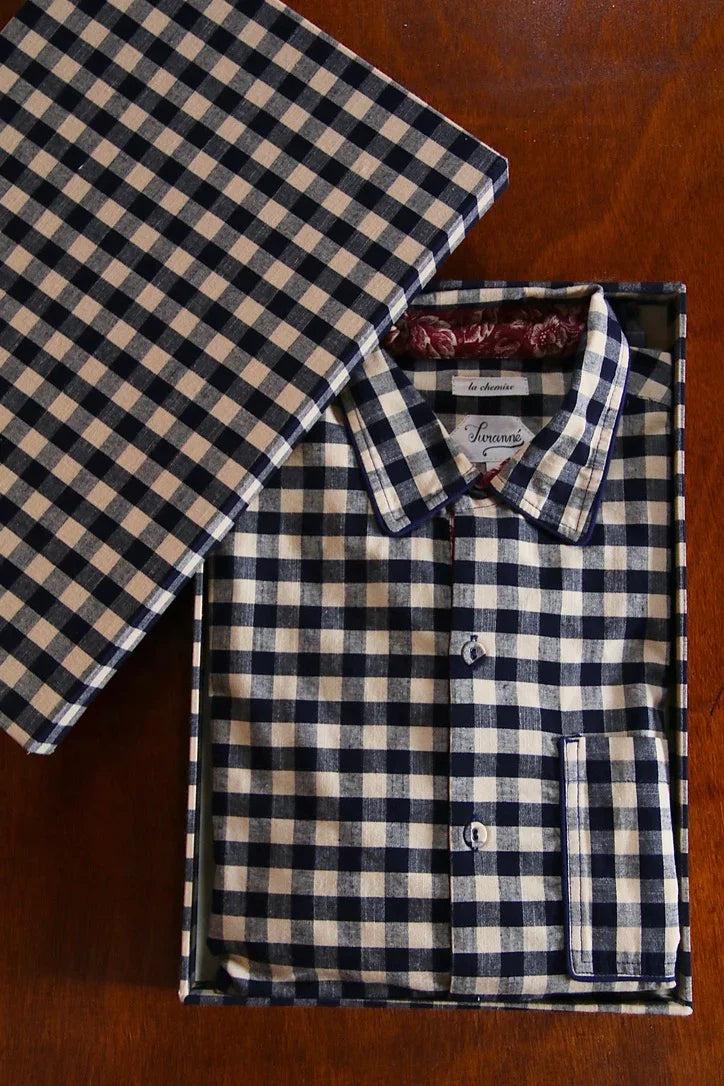 Chemise vichy marine dans son coffret assorti
