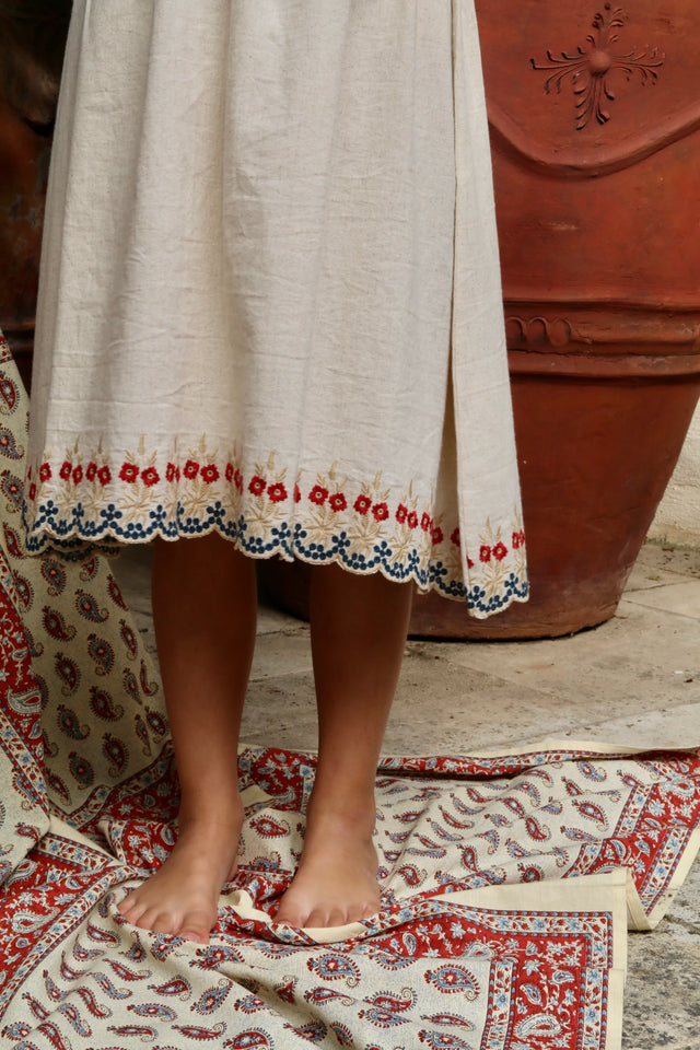 Robe jupon brodée