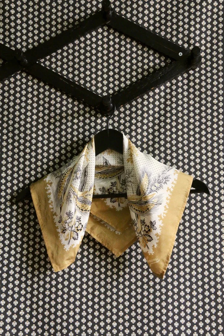 petit carré en soie curry épis de blé