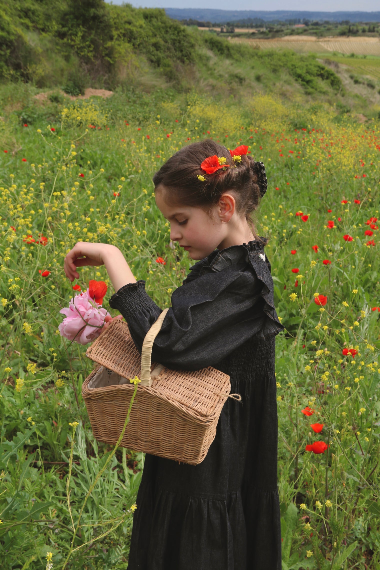 la robe longue qui tourne en black denim