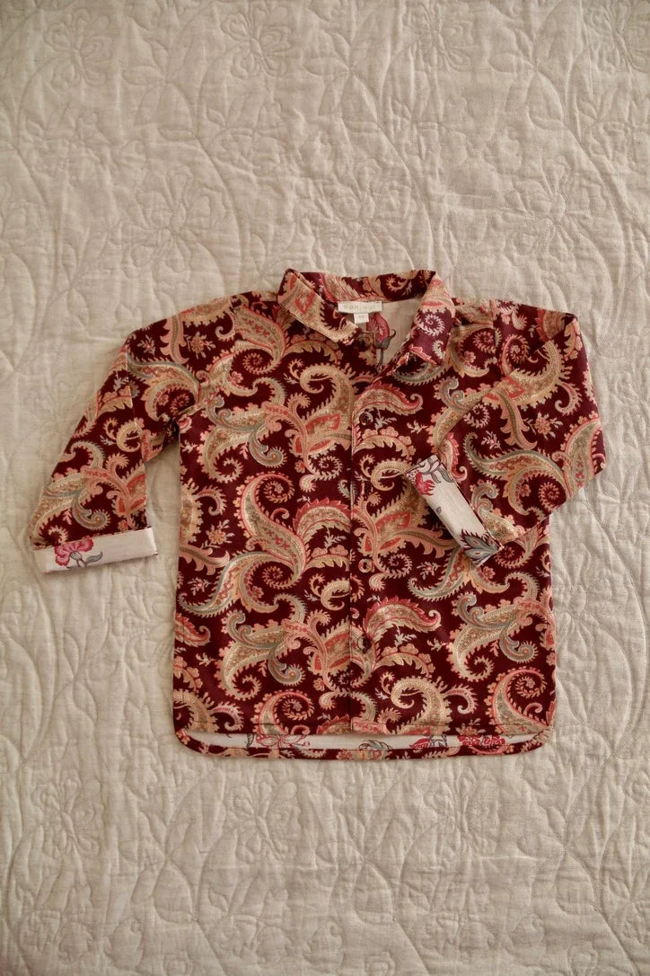 Shirt in burgundy cashmere, delivered in its matching box