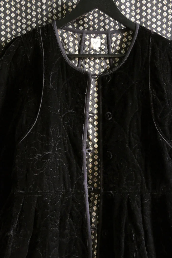 Robe manteau matelassé réversible, velour noir / imprimé Provençal noir
