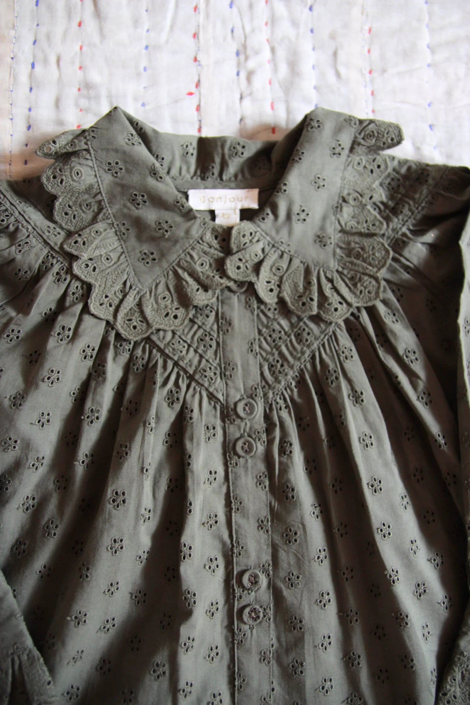 Iris blouse with English embroidery in khaki