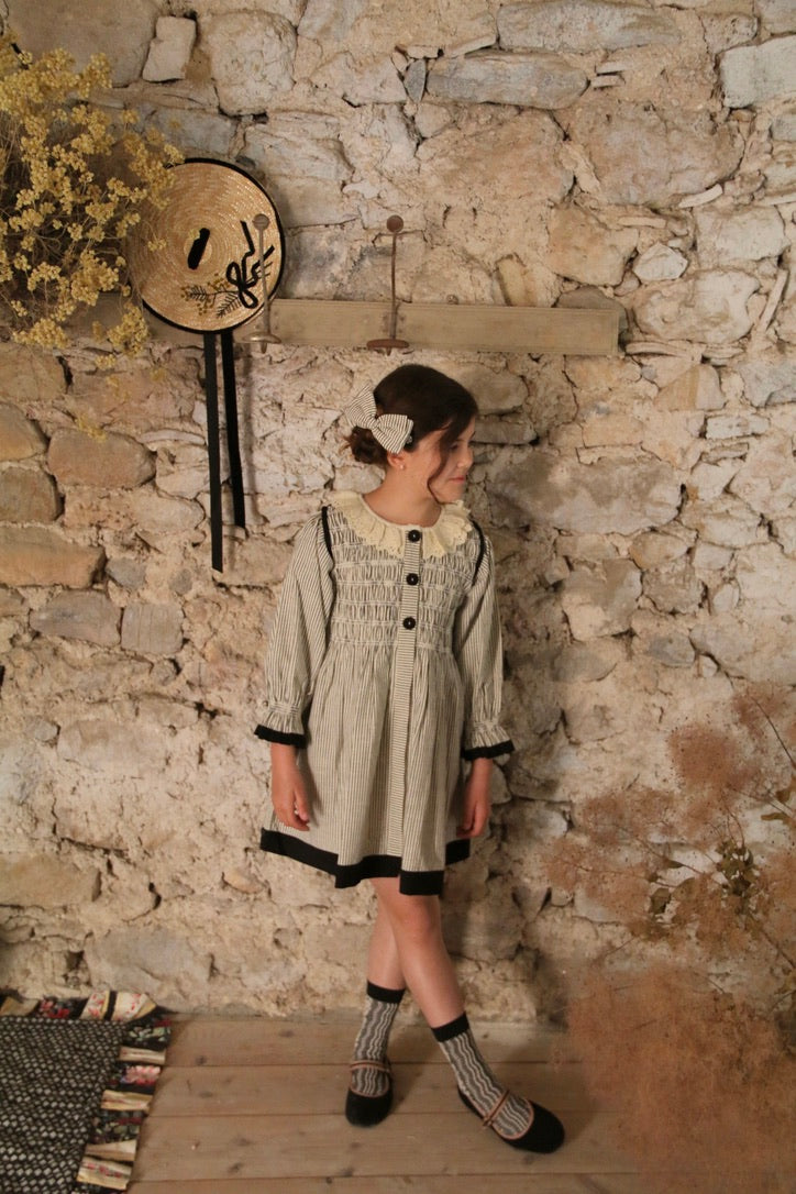 Black / ivory striped tunic and matching hair clip