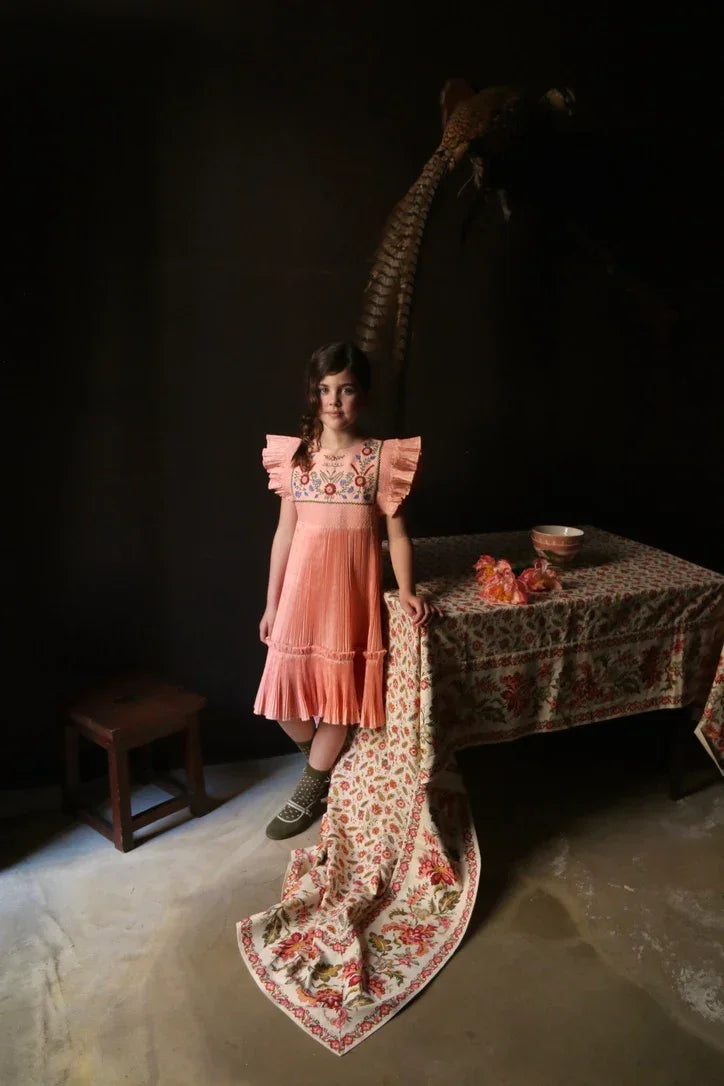 Robe brodée taffetas plissé rose