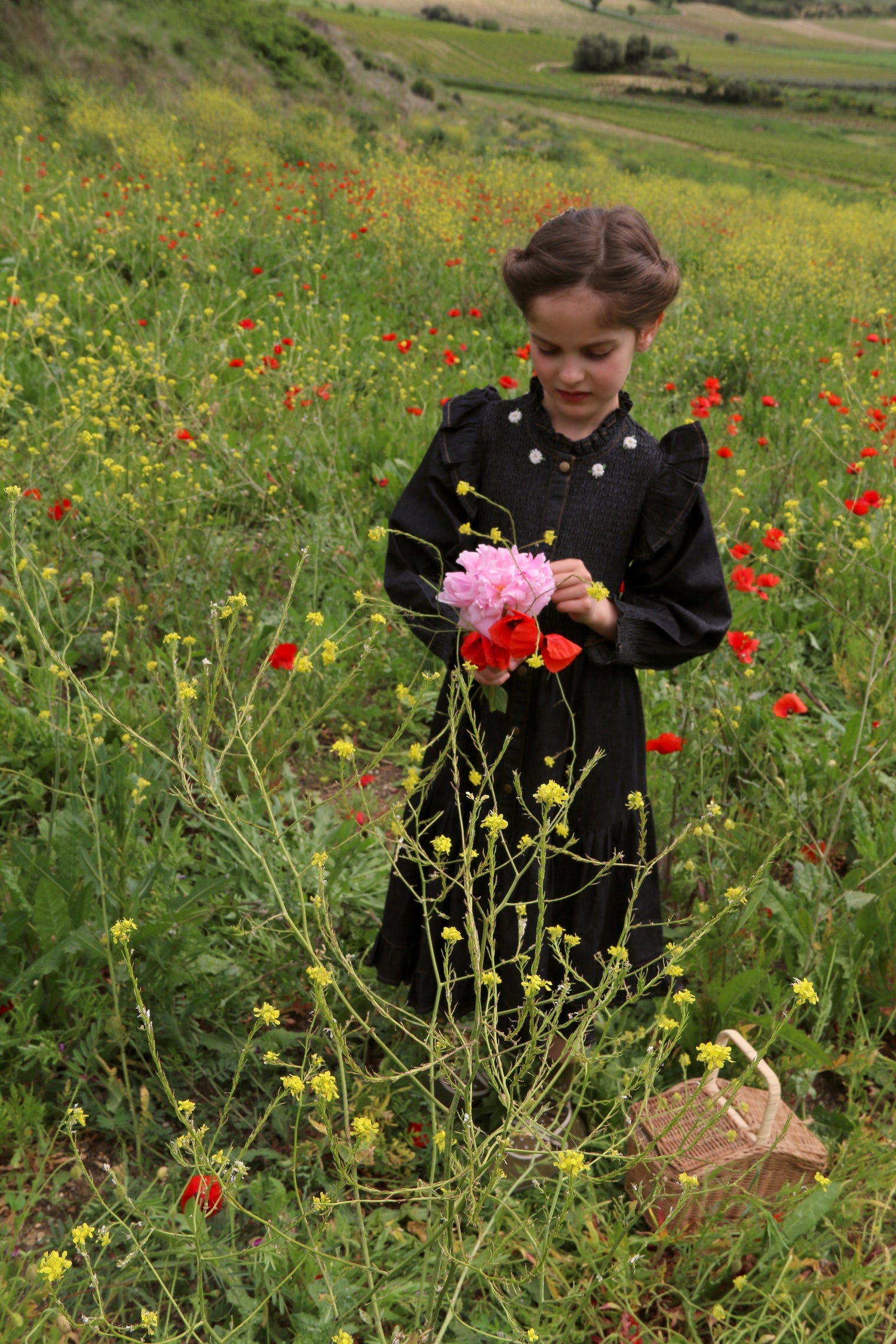 la robe longue qui tourne en black denim
