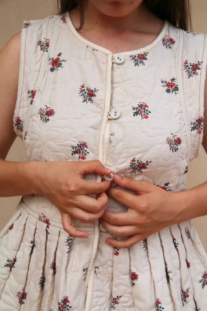 Reversible sleeveless jacket, floral garden / nude