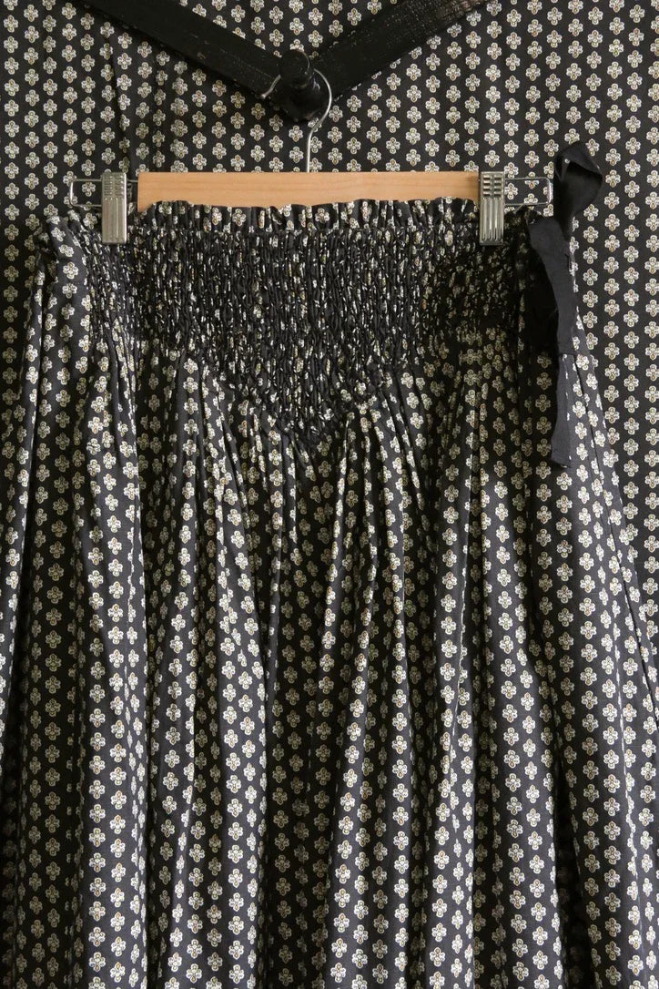 Long jupon smocké "Iris" imprimé "Provençal noir"