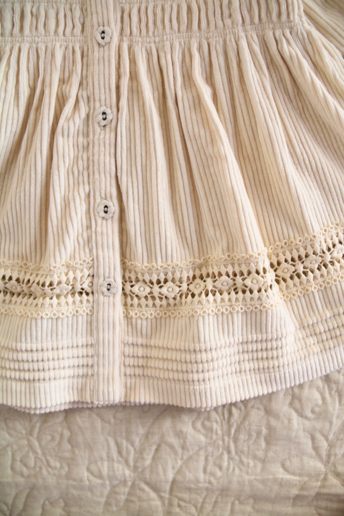 Robe en velours corduroy ivoire