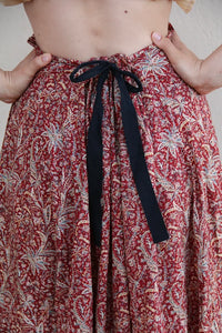 Iris printed red cashmere skirt