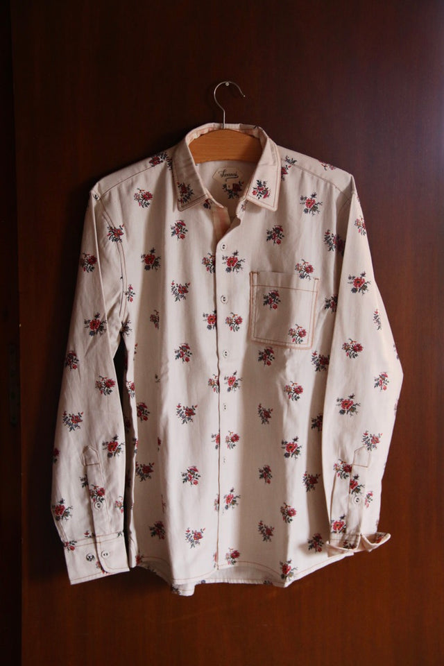 Chemise imprimé jardin fleuri dans son coffret assorti