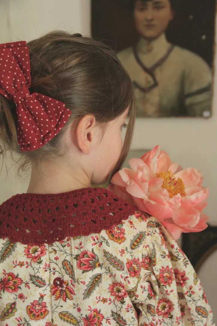Blouse à smocks Aline et son col crochet amovible