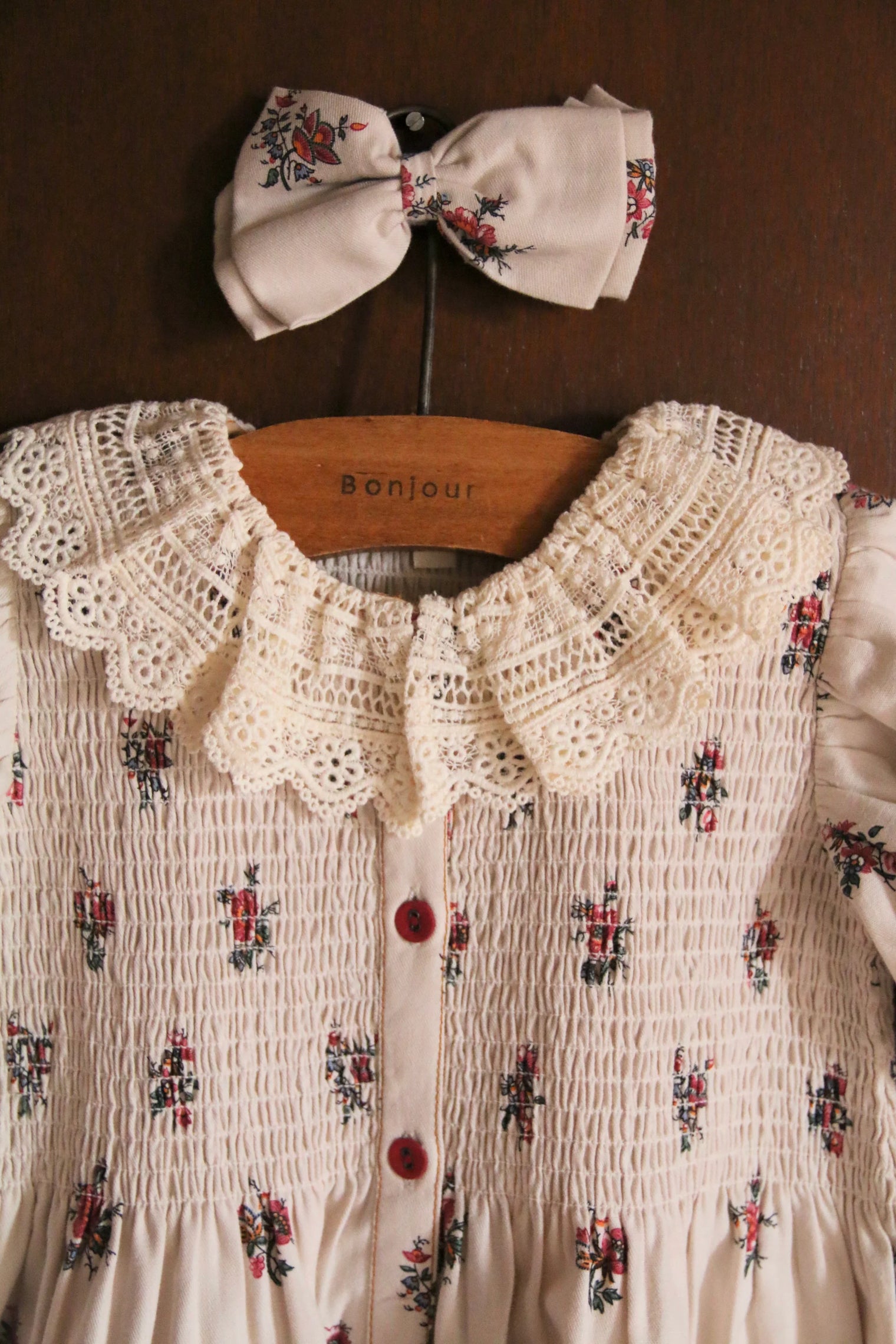 Tunique en denim garden flowers et sa barrette noeud