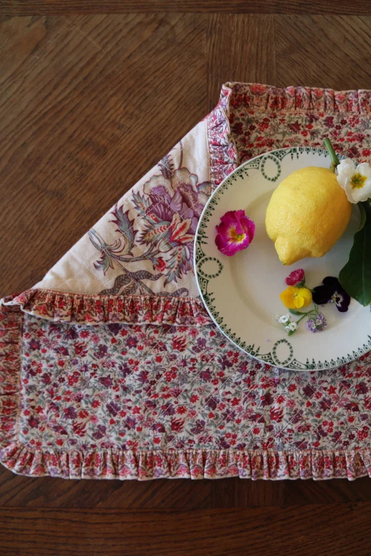 Quilted table mat Vence print