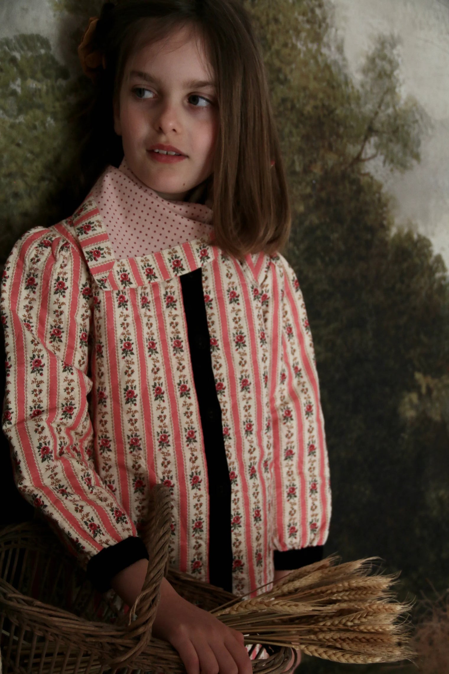 Quilted wallpaper pink coat dress and its scarf