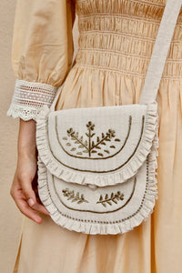 Sac pochette brodée en coton naturel