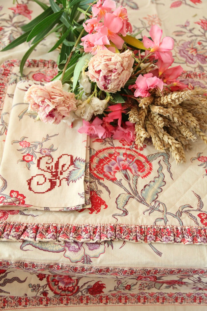 Quilted table mat Vence print