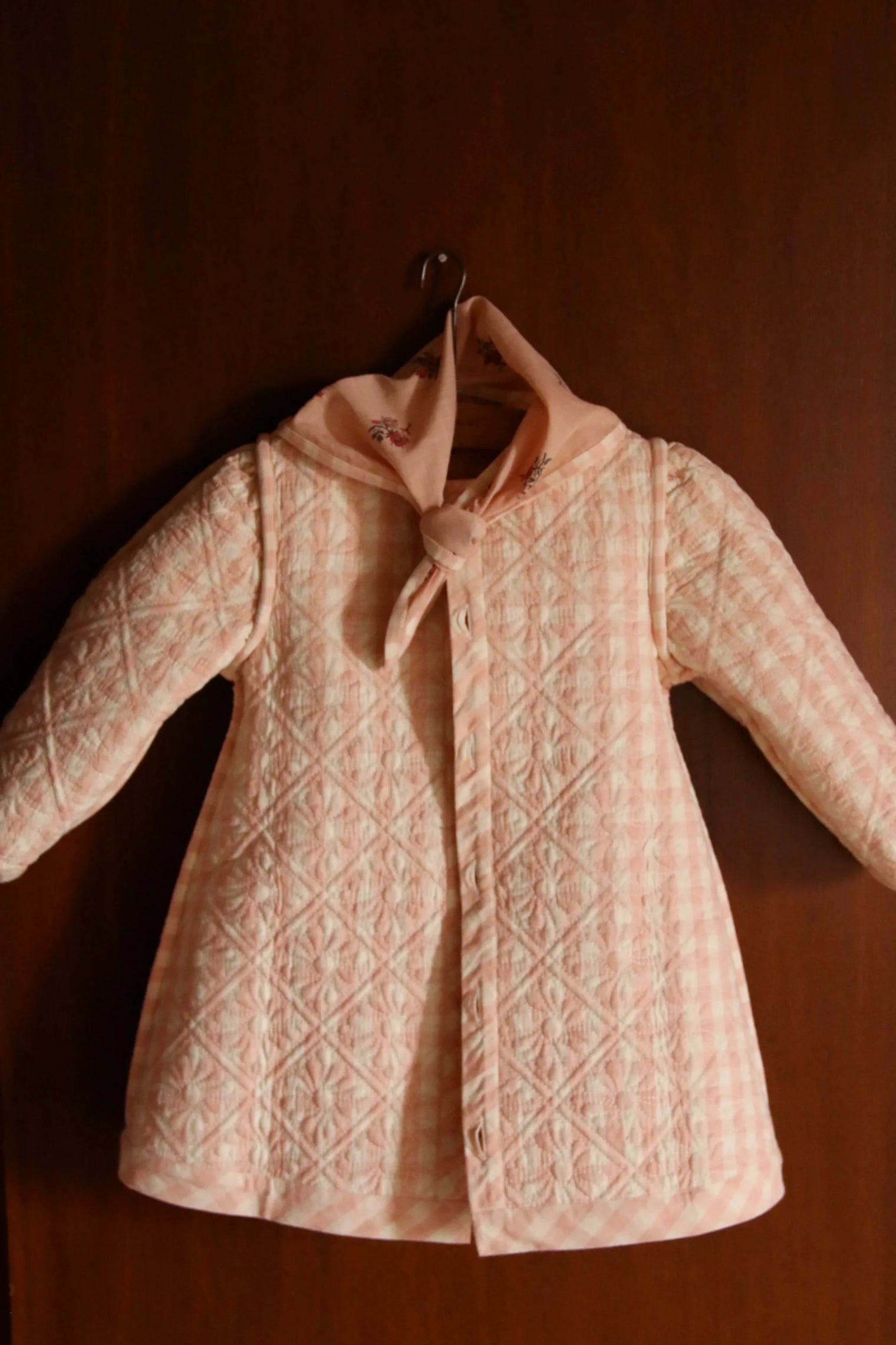 manteau réversible, matelassé et son foulard assorti