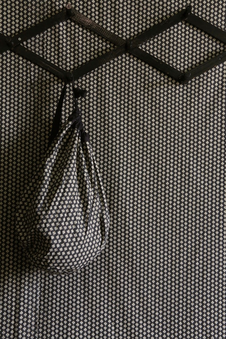 Peony skirt black Provençal print