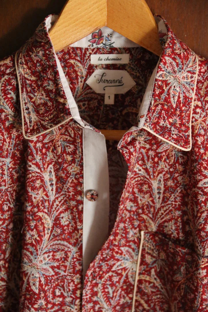 Shirt with red cashmere print in its matching box