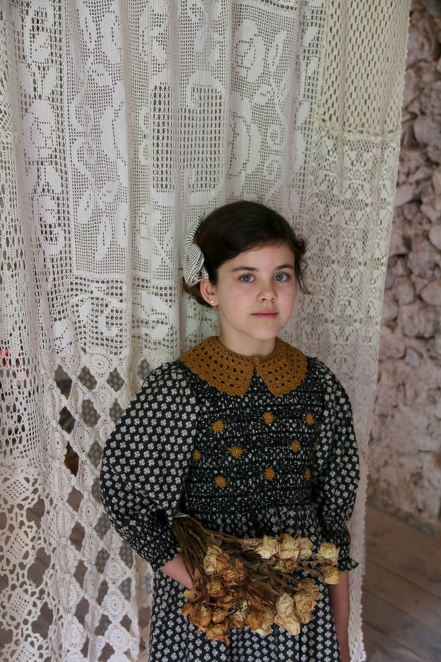 smocked Provençal blouse with removable crochet collar