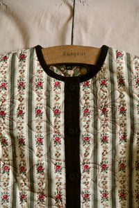 Coat dress wallpaper khaki and its scarf