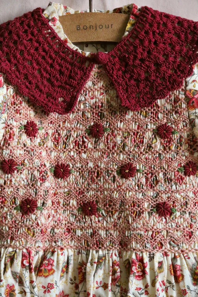 Blouse à smocks Aline et son col crochet amovible