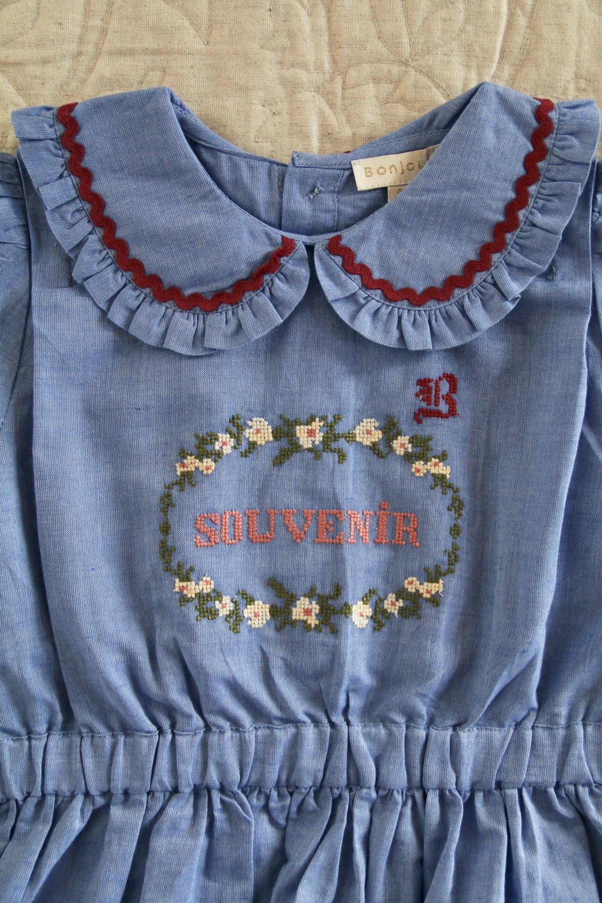 Blouse bleu chambray brodée Souvenir