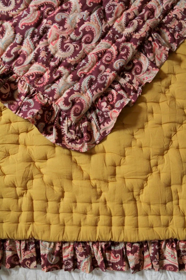 Edredon cashemere burgundy et jaune curry