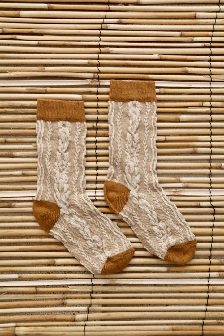 Chaussette torsade de fleurs caramel