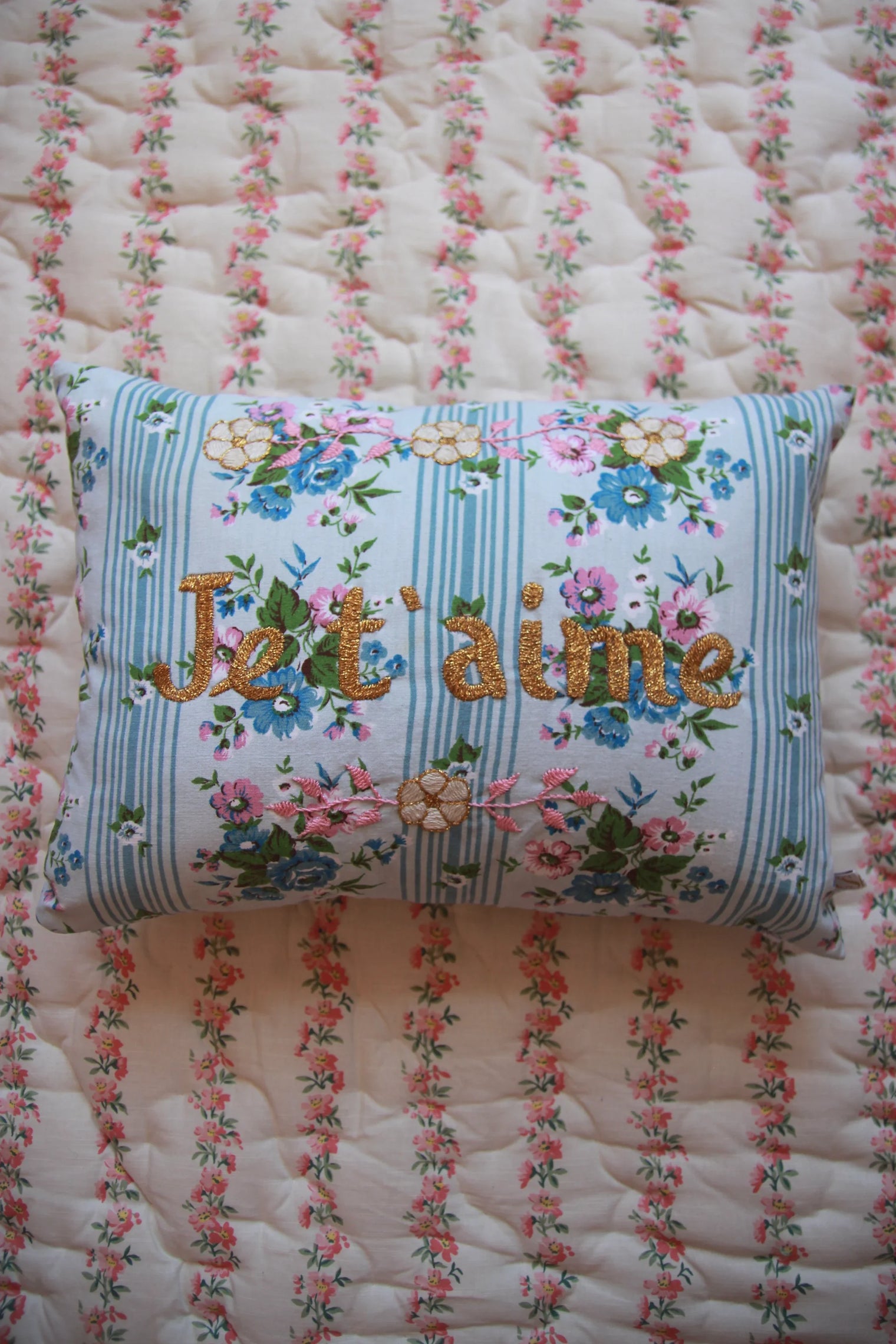 Coussin brodé CSAO 32