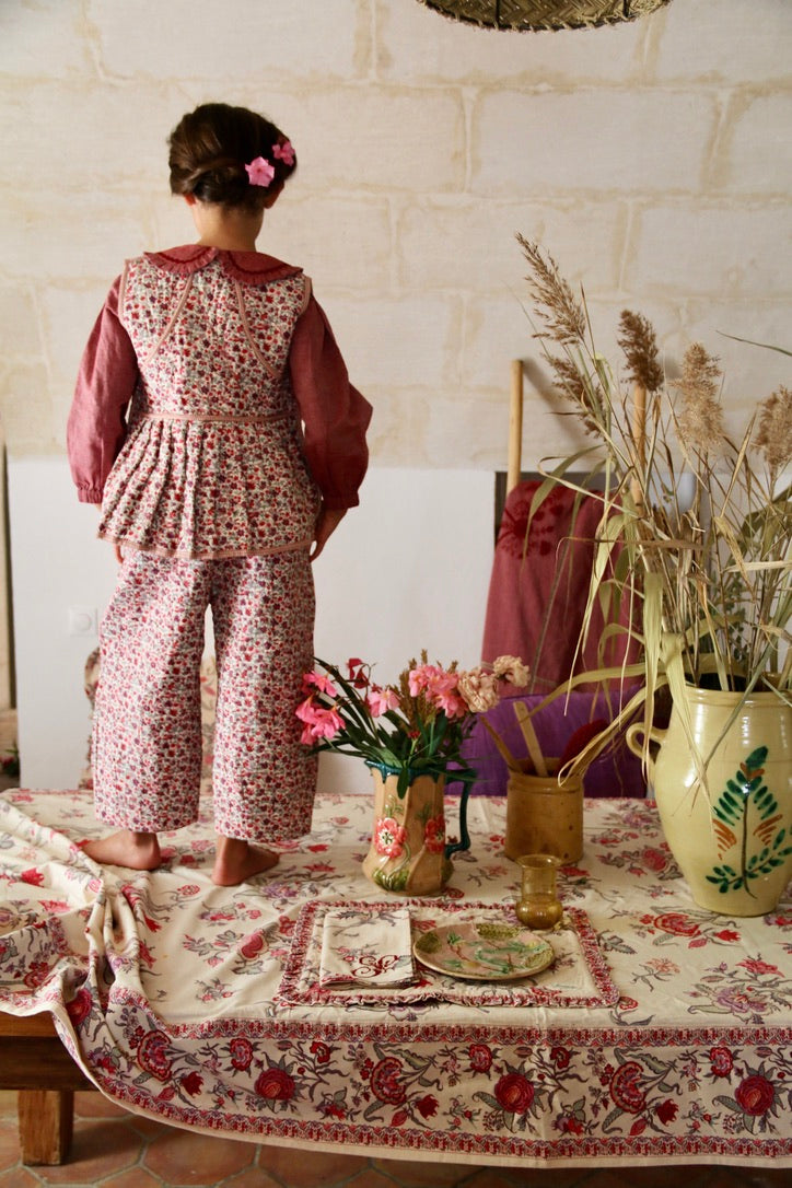 Pantalon matelassé champ de fleurs