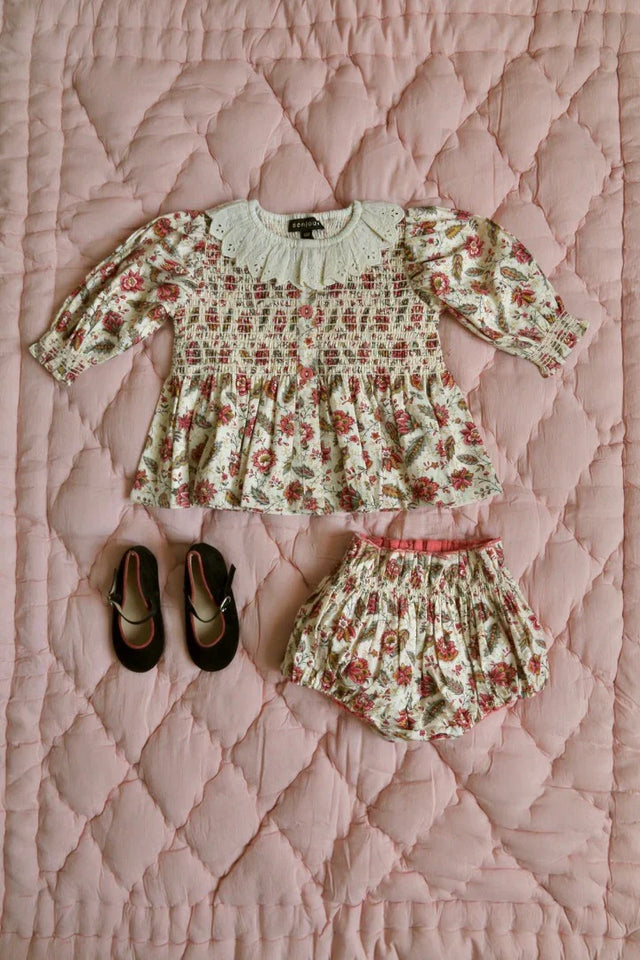 Baby set, blouse and bloomer