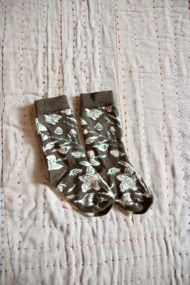 Chaussette fleurs jacquard kaki 2