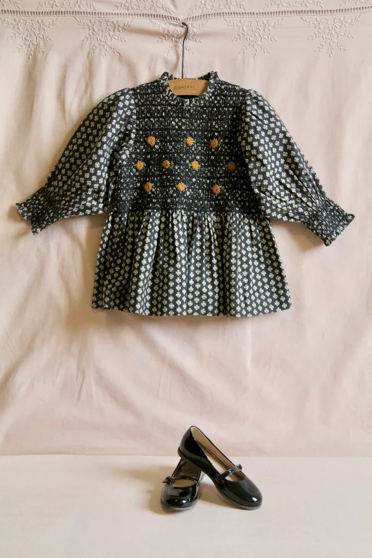 smocked Provençal blouse with removable crochet collar