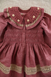 Robe romantique et col crochet amovible