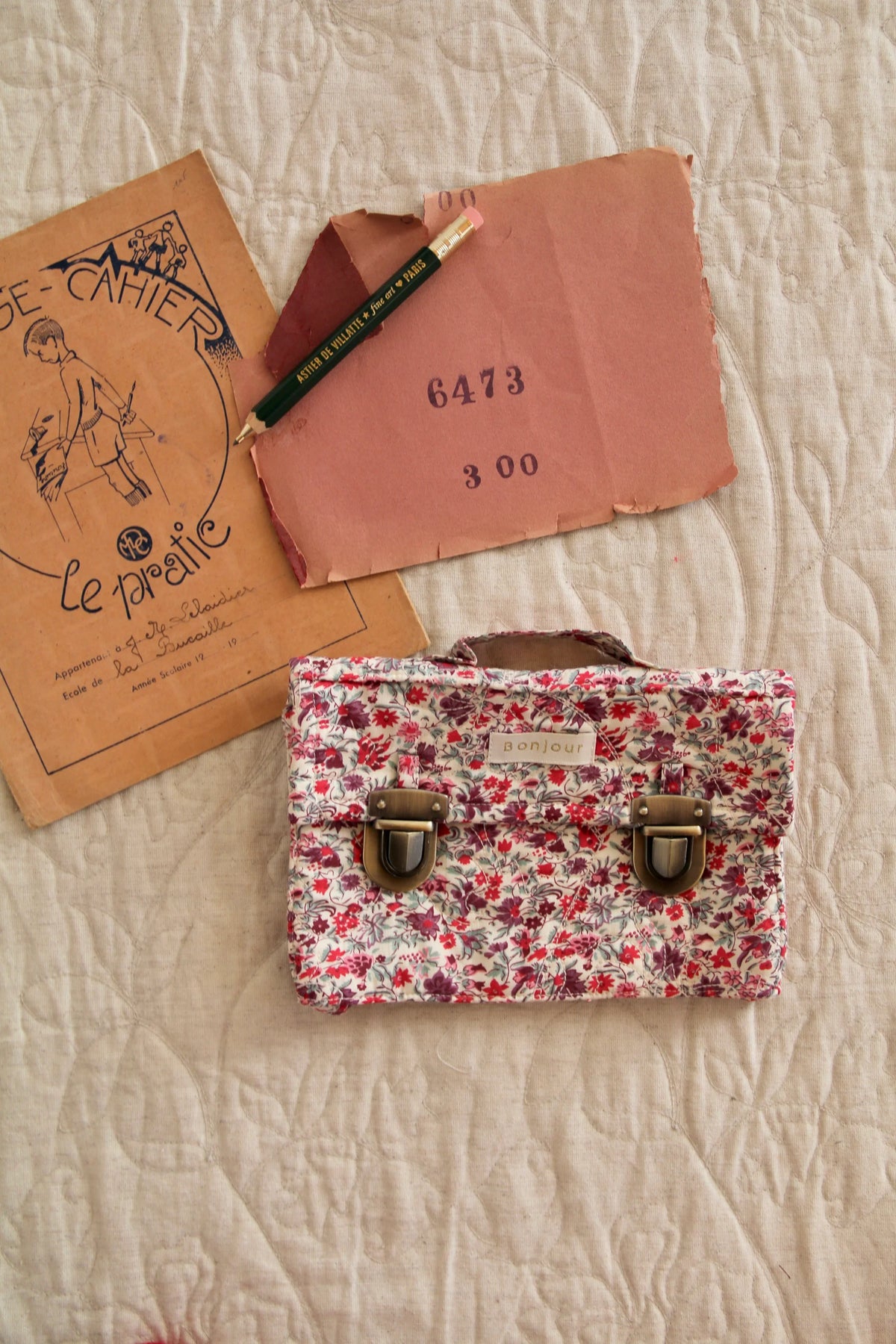 trousse matelassé champ de fleurs