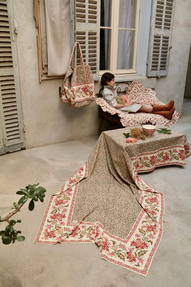 Tablecloth printed "foliage"