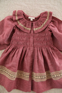 Robe romantique et col crochet amovible