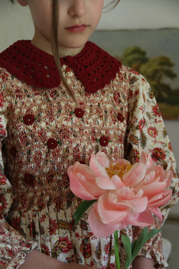 Blouse à smocks Aline et son col crochet amovible