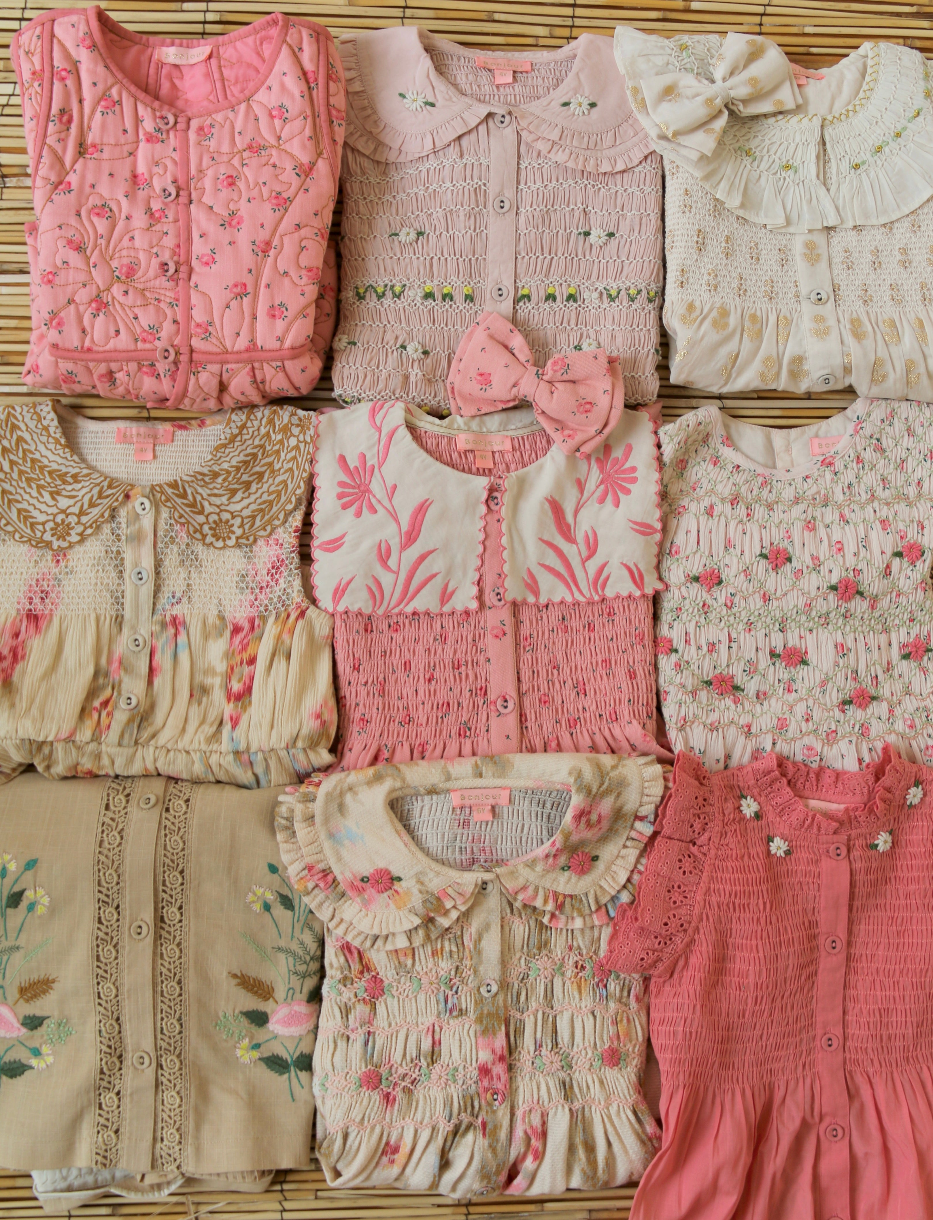 Clothing for children with a vintage spirit but with a