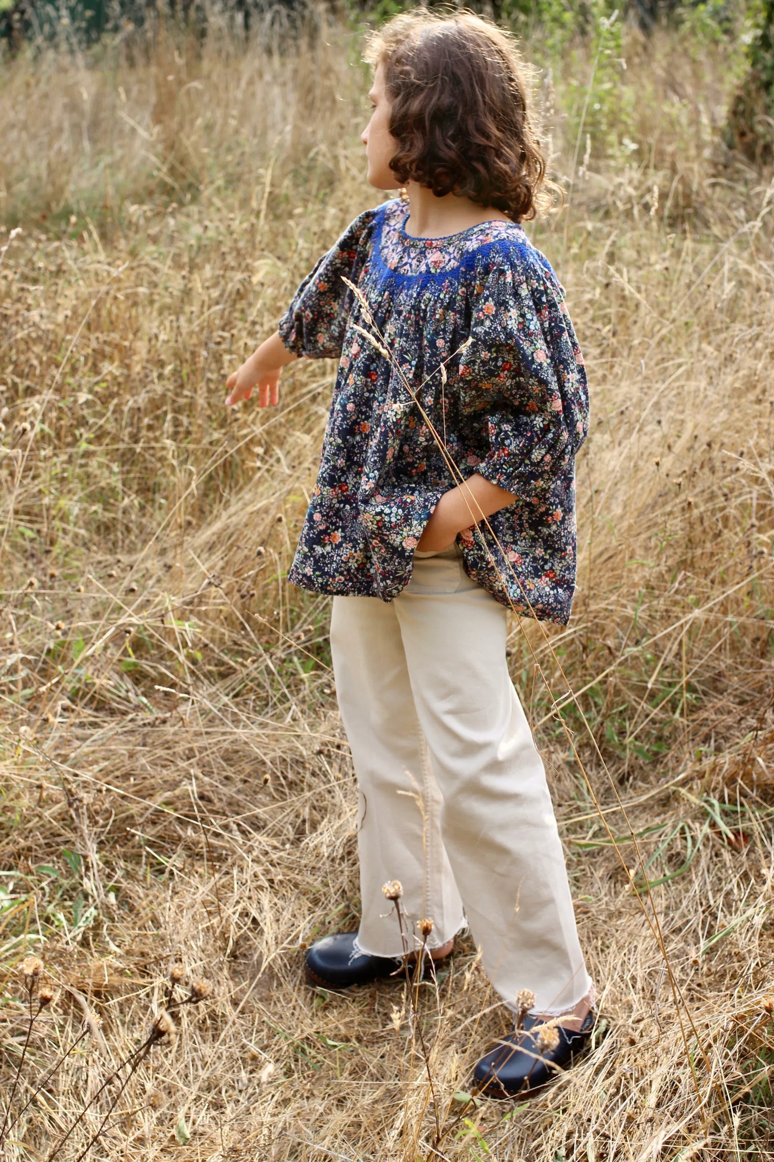 Blouse papillon velours fleurette marine