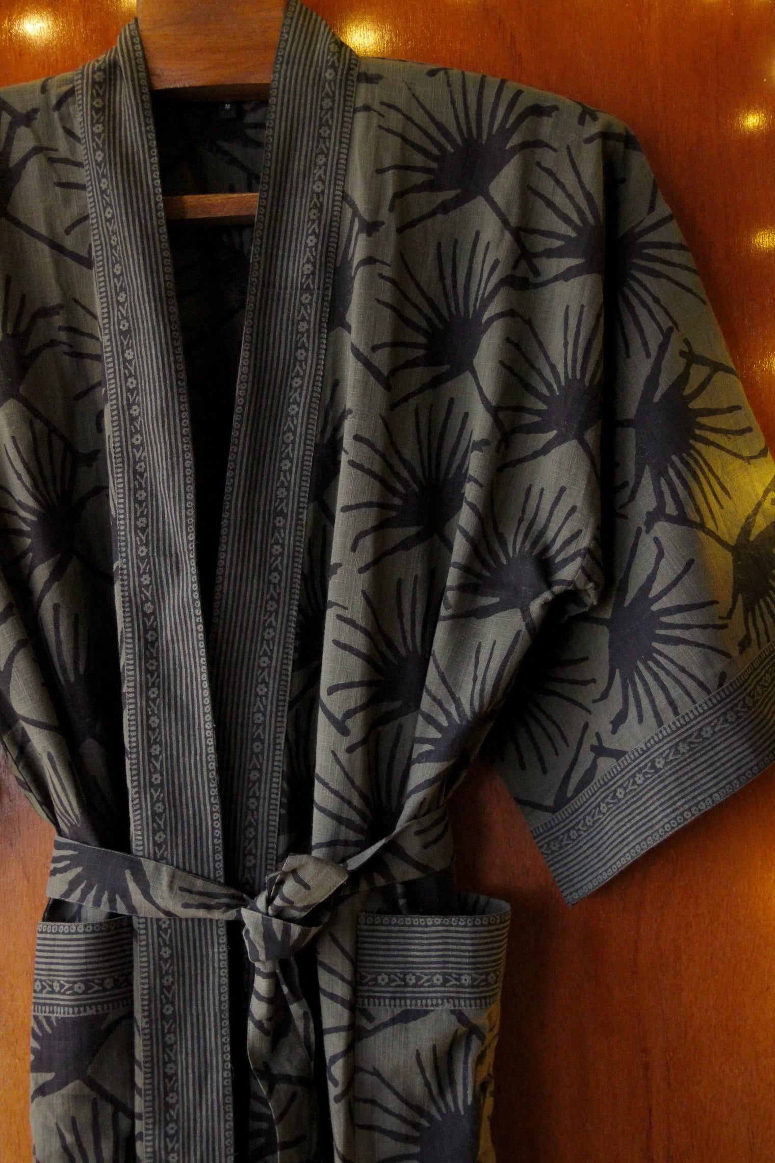 Kimono Night Paradise